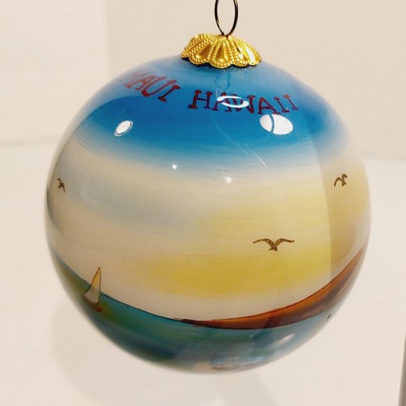 Pier 1 Li Bien "Maui Hawaii" Reverse Painted Glass Christmas Ornament - Picture 2 of 8